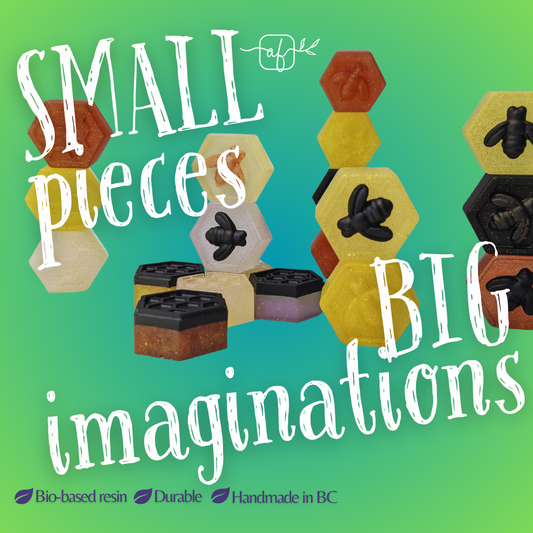 Honeybees & Hexagons Loose Parts Set