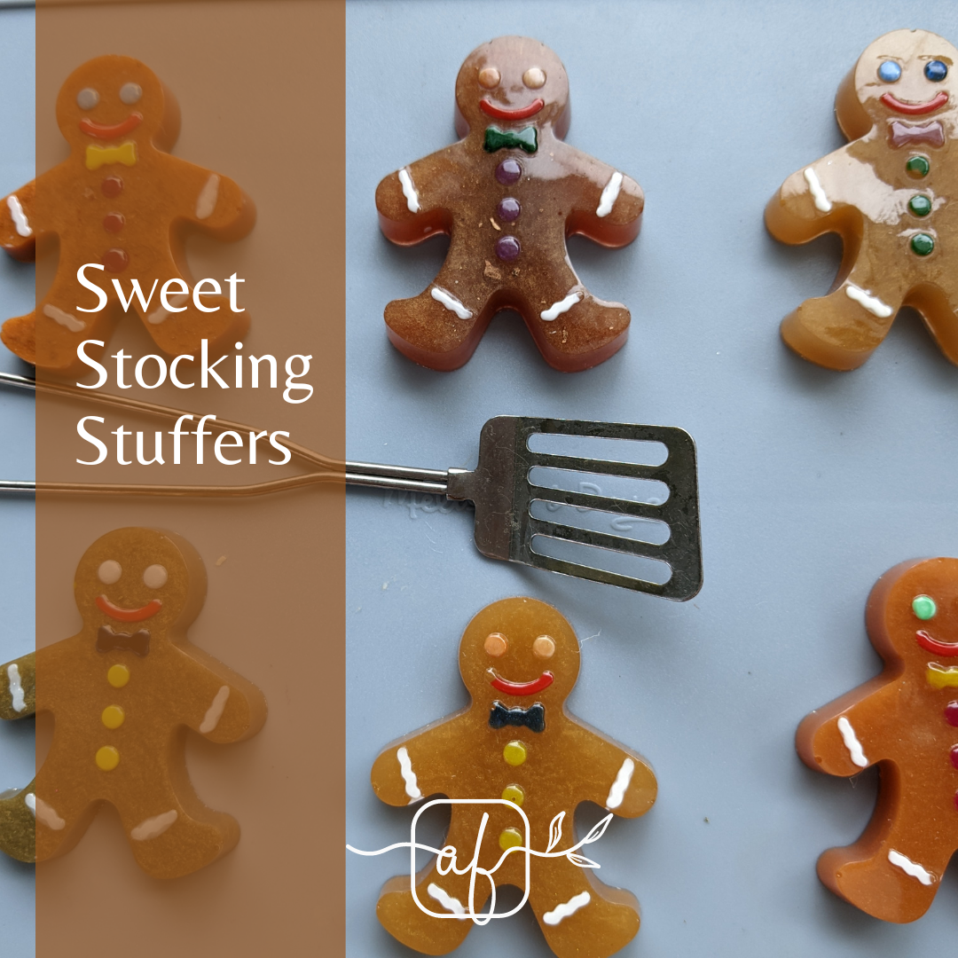A Pair of Magnetic Gingerbread People