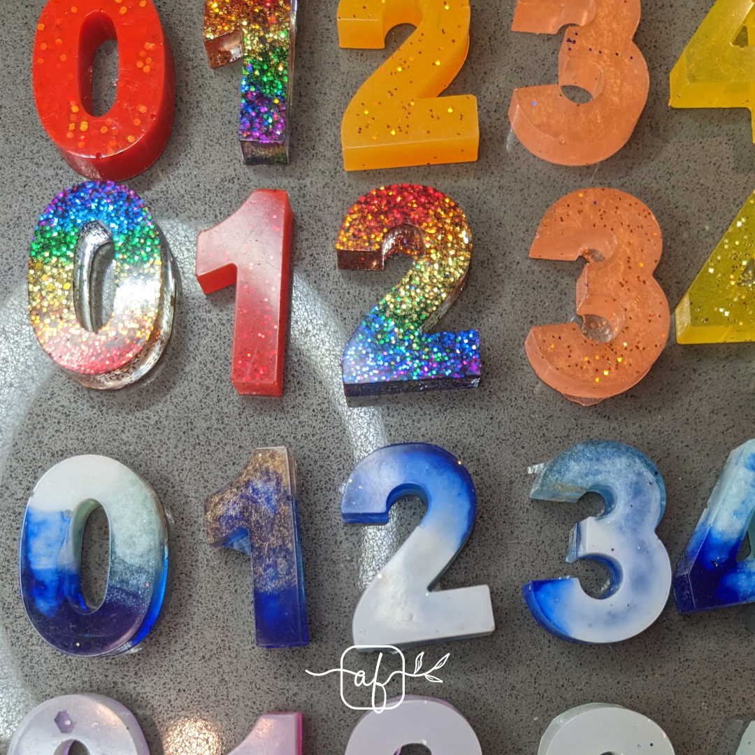 Small world number Sets 0-9